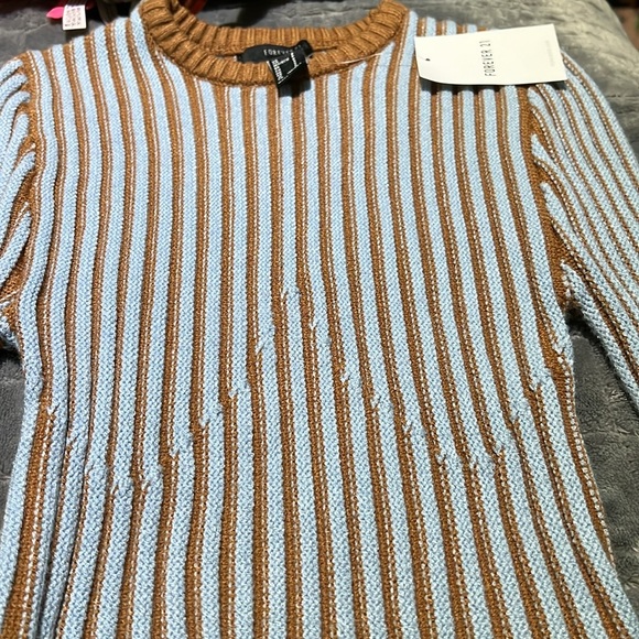NWT Forever 21 Striped Ribbed Long Sleeve Crop Sweater Blue/Brown Small - Picture 4 of 4